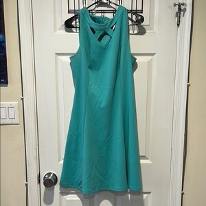 Elegant Teal Sleeveless Dress